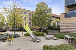 Photo 17- click for photo gallery